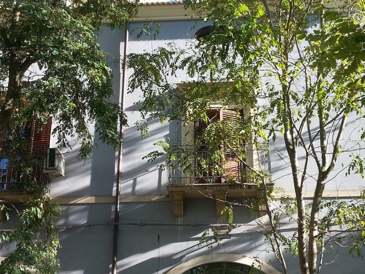 Palazzo Cosentino Bed & Breakfast Caltanissetta Exterior photo