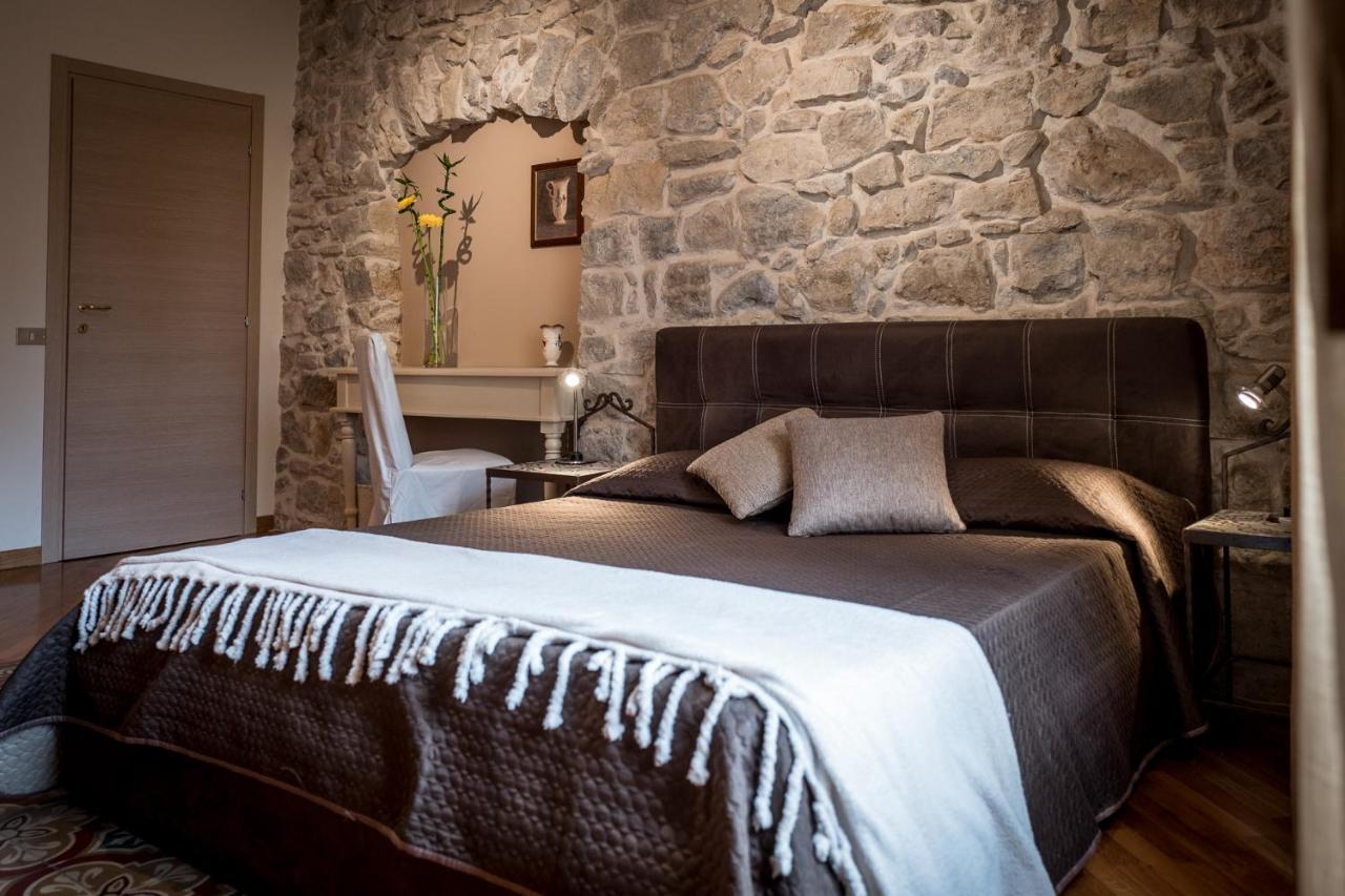 Palazzo Cosentino Bed & Breakfast Caltanissetta Exterior photo