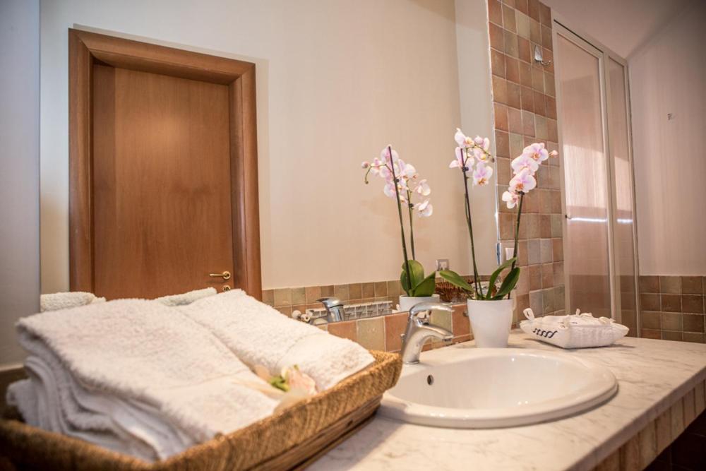 Palazzo Cosentino Bed & Breakfast Caltanissetta Exterior photo